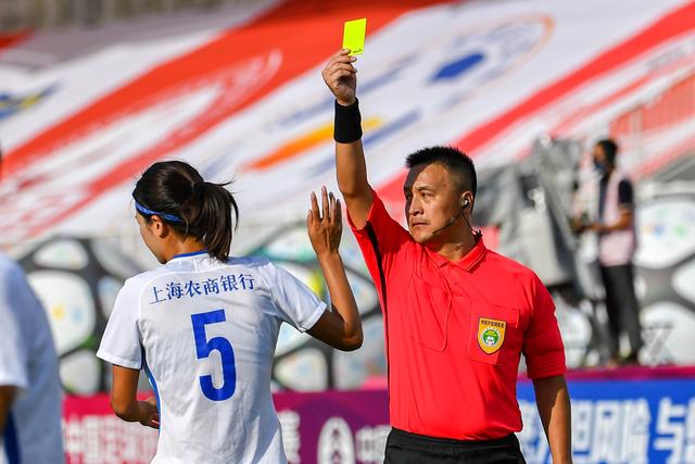 塔图姆33+13米切尔33分 凯尔特人力克骑士2-1